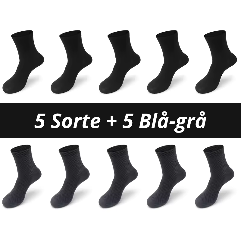Ti bambusstrømper arrangeret i to rækker af fem med teksten "5 Sorte + 5 Blå-grå" på sort banner – kombinationspakke med glatte sorte strømper øverst og blågrå med ternet rillestruktur nederst – åndbare herrestrømper i bambusviskose str. 38-45 – Bambusstrømper til mænd | BIBAMBUS 'The Bamboo Gentleman'